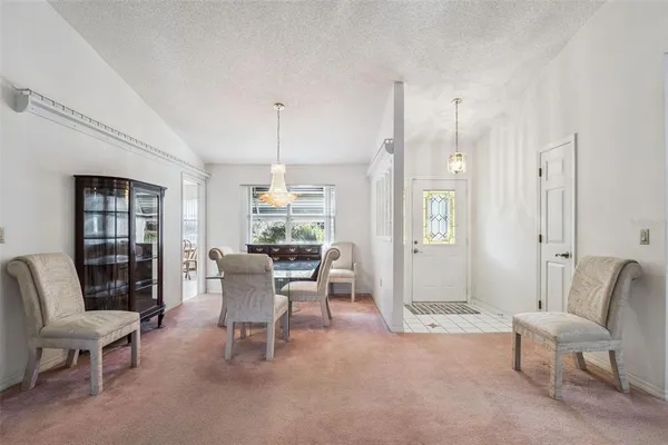 $269,900 | 828 Dundee Circle, Leesburg, FL 34788