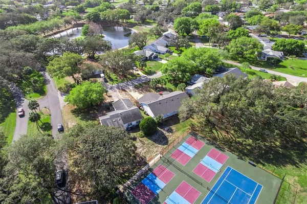 $269,900 | 828 Dundee Circle, Leesburg, FL 34788