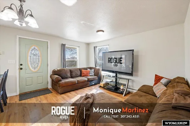 $194,000 | 914 South Melrose Street, Casper, WY 82601