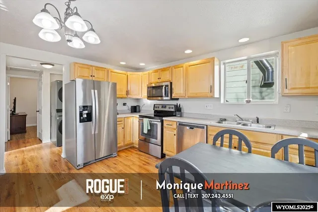 $194,000 | 914 South Melrose Street, Casper, WY 82601