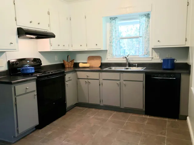 $1,975 | 1730 Pinckney Park Drive, Unit A, Charleston, SC 29407