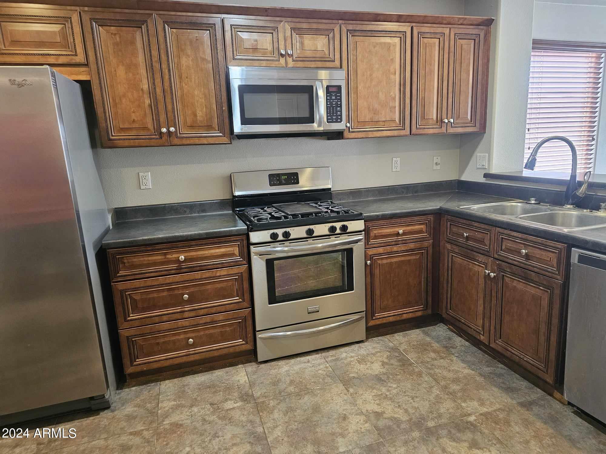 17770 West Red Bird Road Surprise, AZ 85387 - Photo 9 of 23
