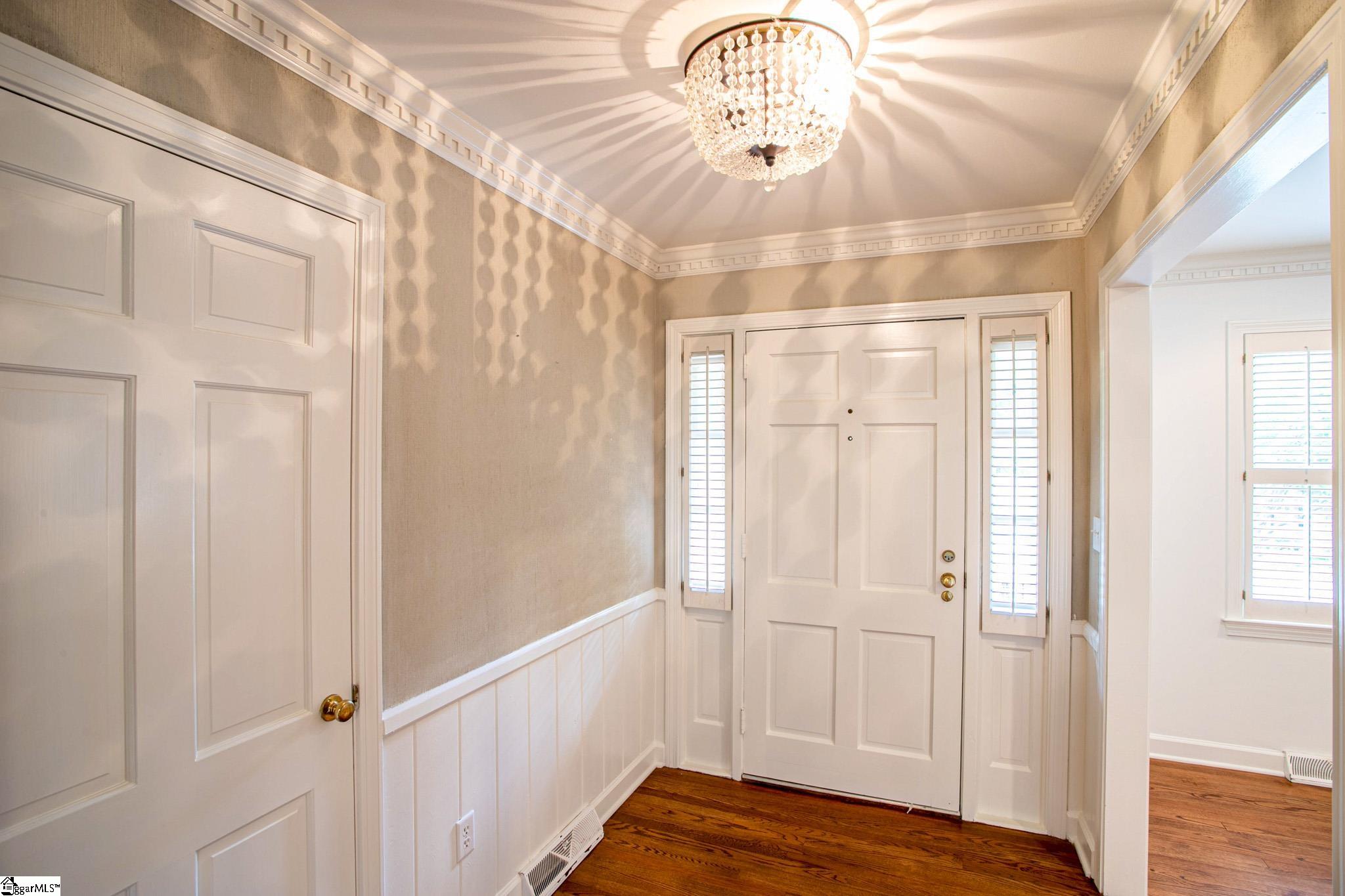 124 Windfield Road Greenville, SC 29607 - Photo 4 of 36