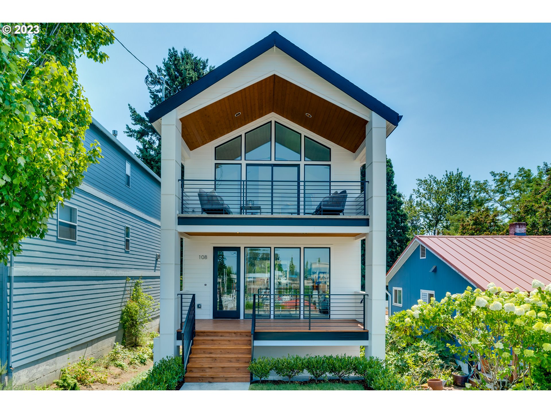 108 Northeast Bridgeton Road Portland, OR 97211 - Photo 1 of 47 Gallery Image 1