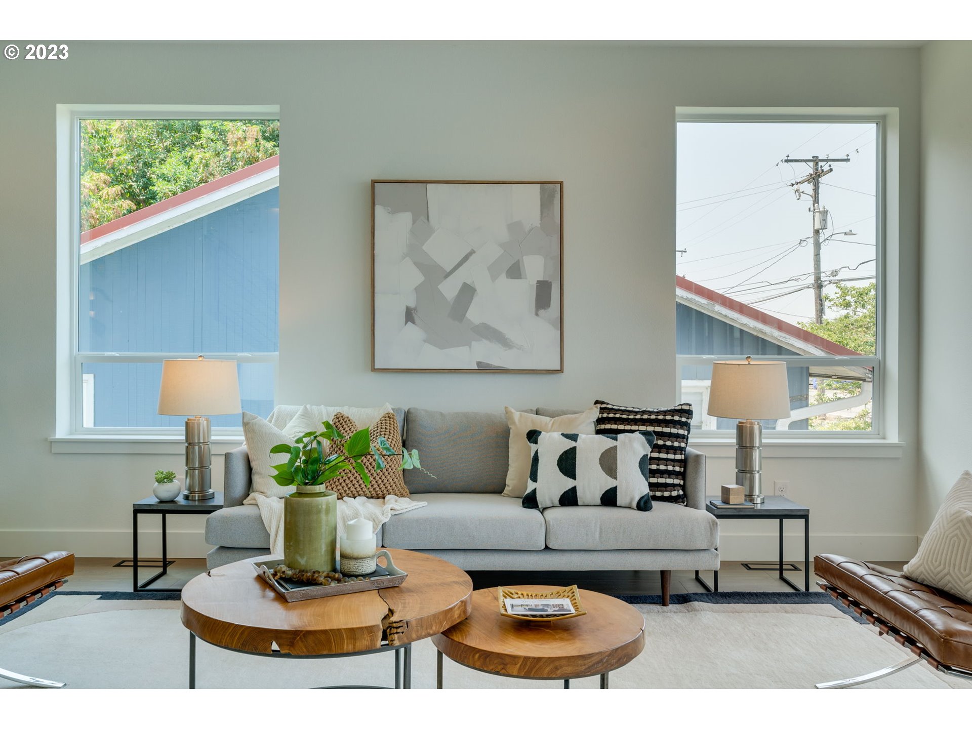 108 Northeast Bridgeton Road Portland, OR 97211 - Photo 14 of 47 Living Room
