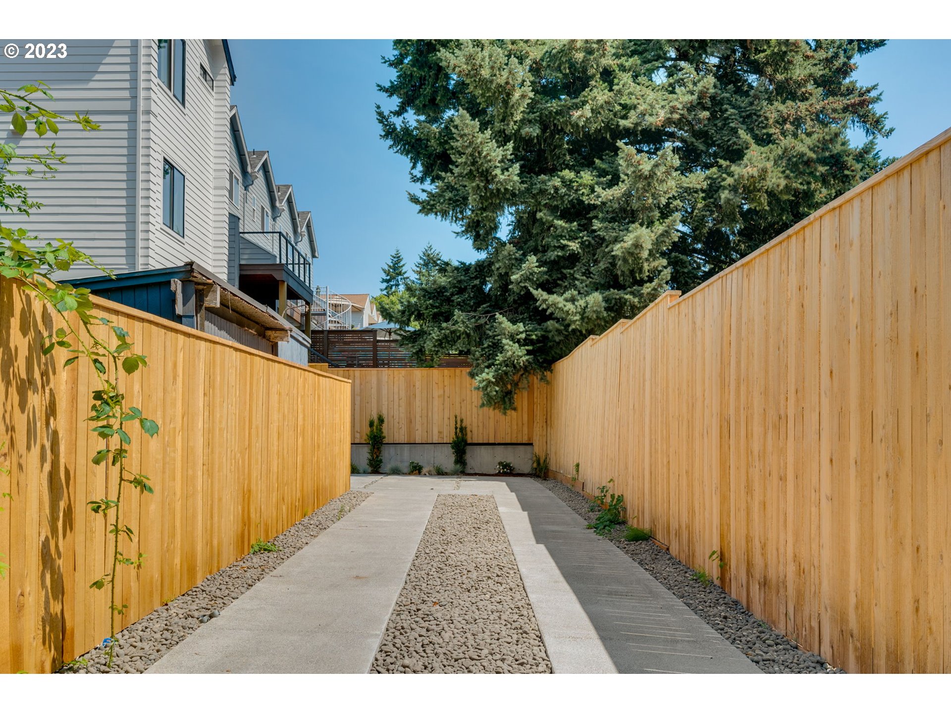 108 Northeast Bridgeton Road Portland, OR 97211 - Photo 42 of 47 Driveway