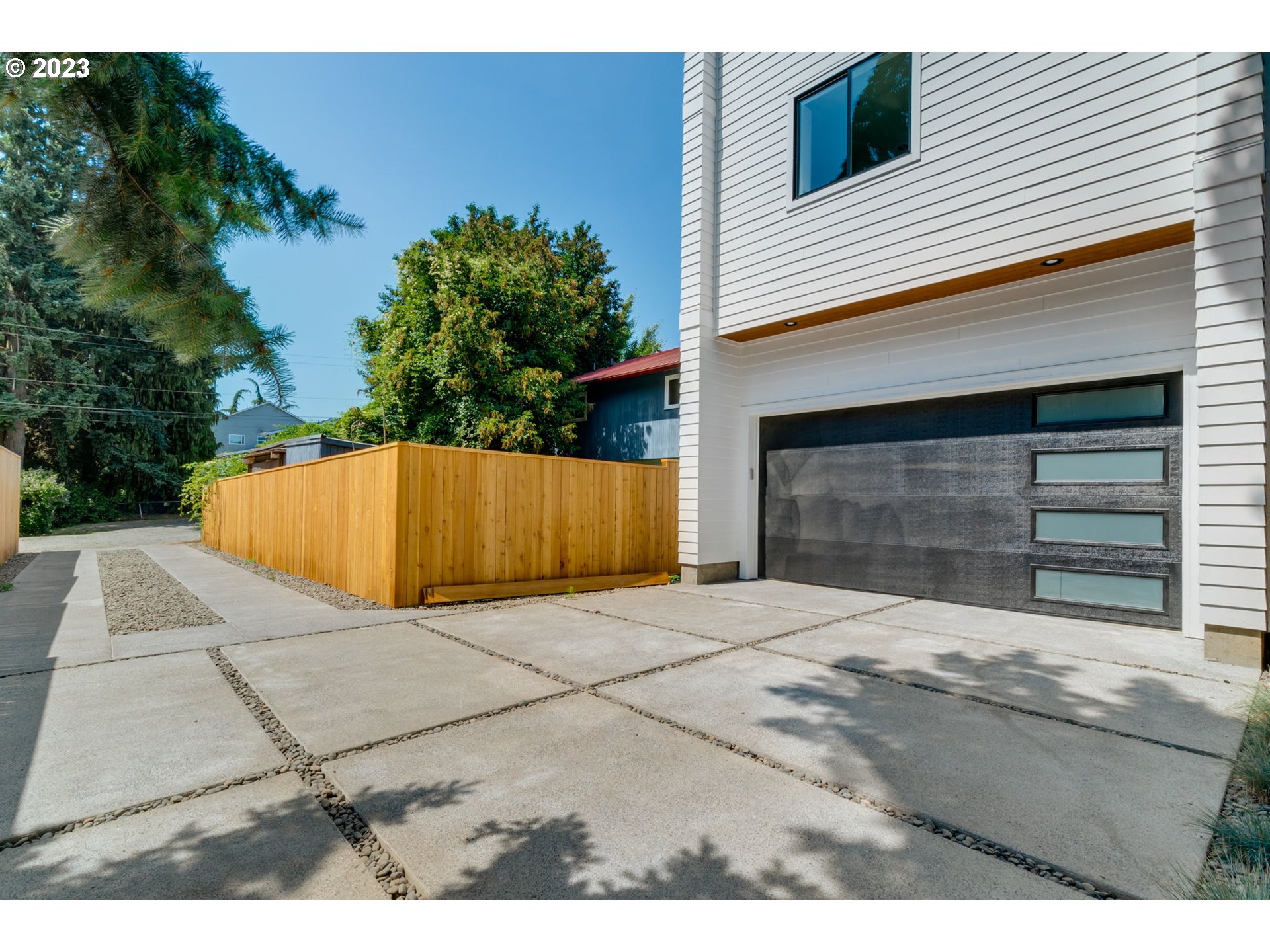 108 Northeast Bridgeton Road Portland, OR 97211 - Photo 44 of 47 Garage
