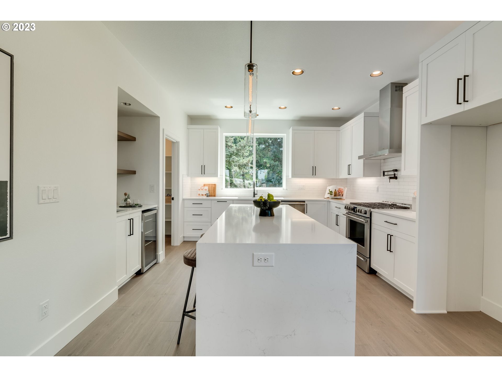 108 Northeast Bridgeton Road Portland, OR 97211 - Photo 8 of 47 Kitchen