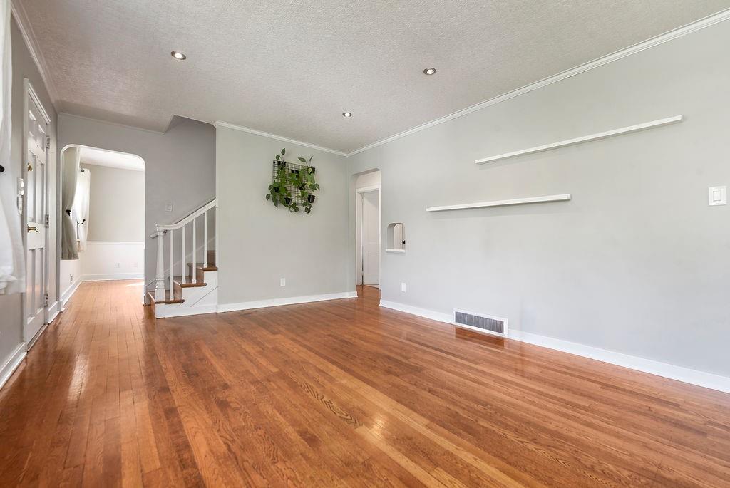 3237 Apache Road Pittsburgh, PA 15241 - Photo 4 of 33 Gallery Image 4