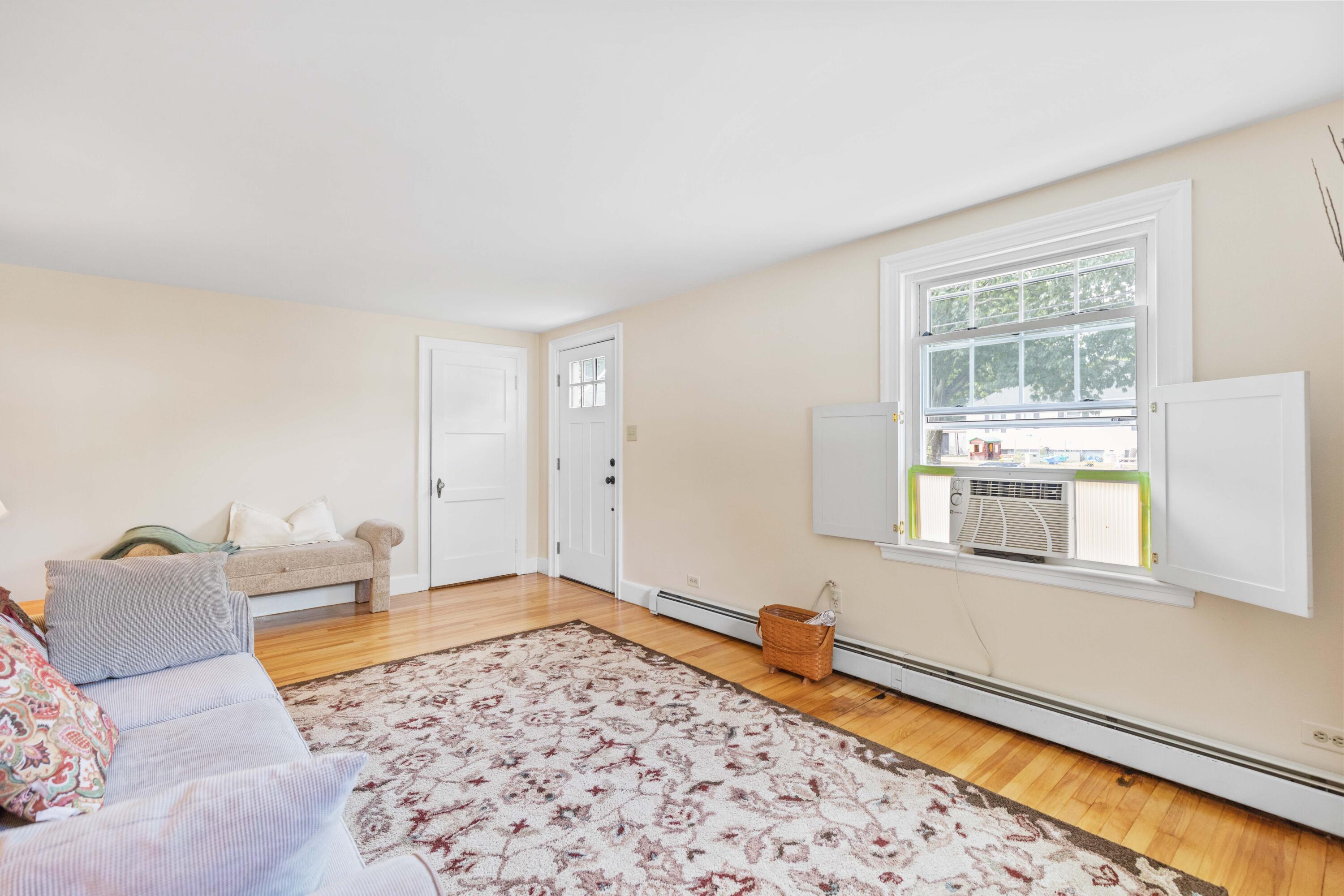 85 Keswick Road South Portland, ME 04106 - Photo 13 of 26 _85 Keswick Road South Portland-008