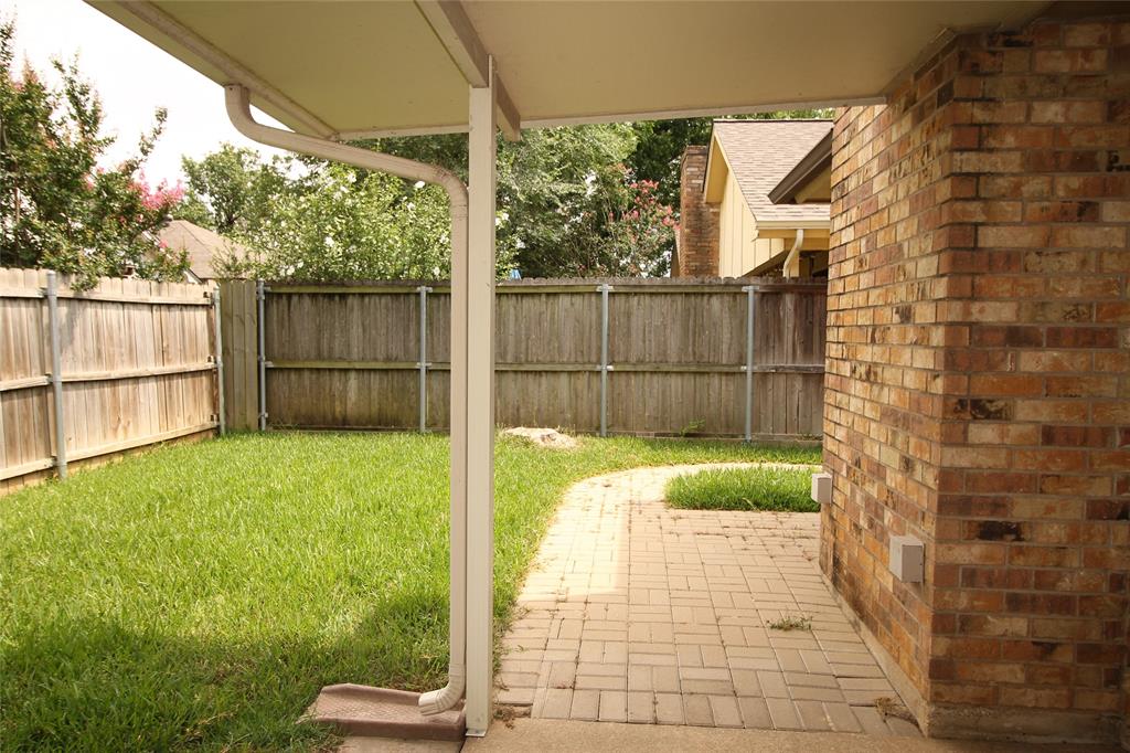 1714 Redbud Lane Euless, TX 76039 - Photo 22 of 23