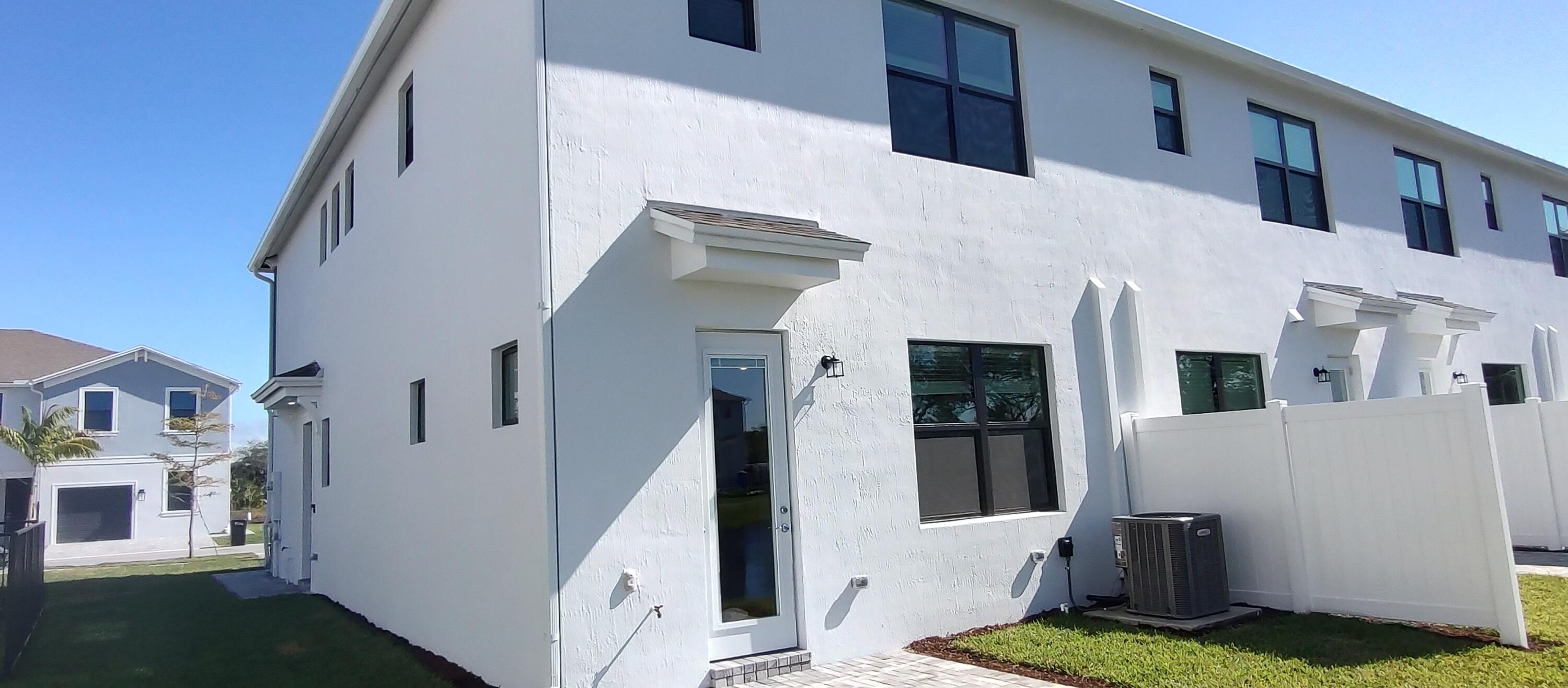 7770 Southwest Bentley Lane Stuart, FL 34997 - Photo 23 of 26 21