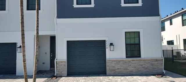 $2,990 | 7770 Southwest Bentley Lane, Stuart, FL 34997