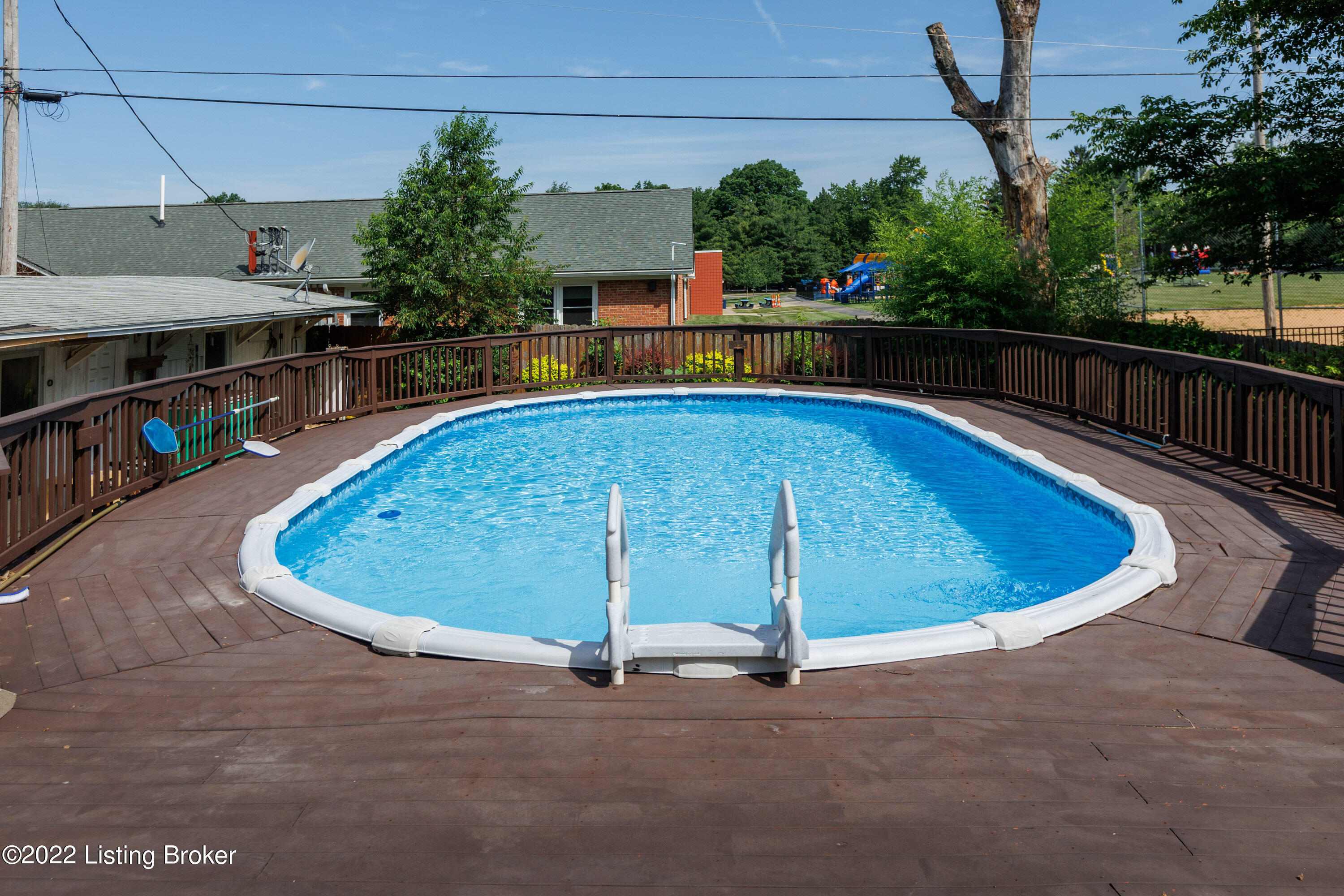 7207 Woolrich Road Louisville, KY 40222 - Photo 38 of 40 043