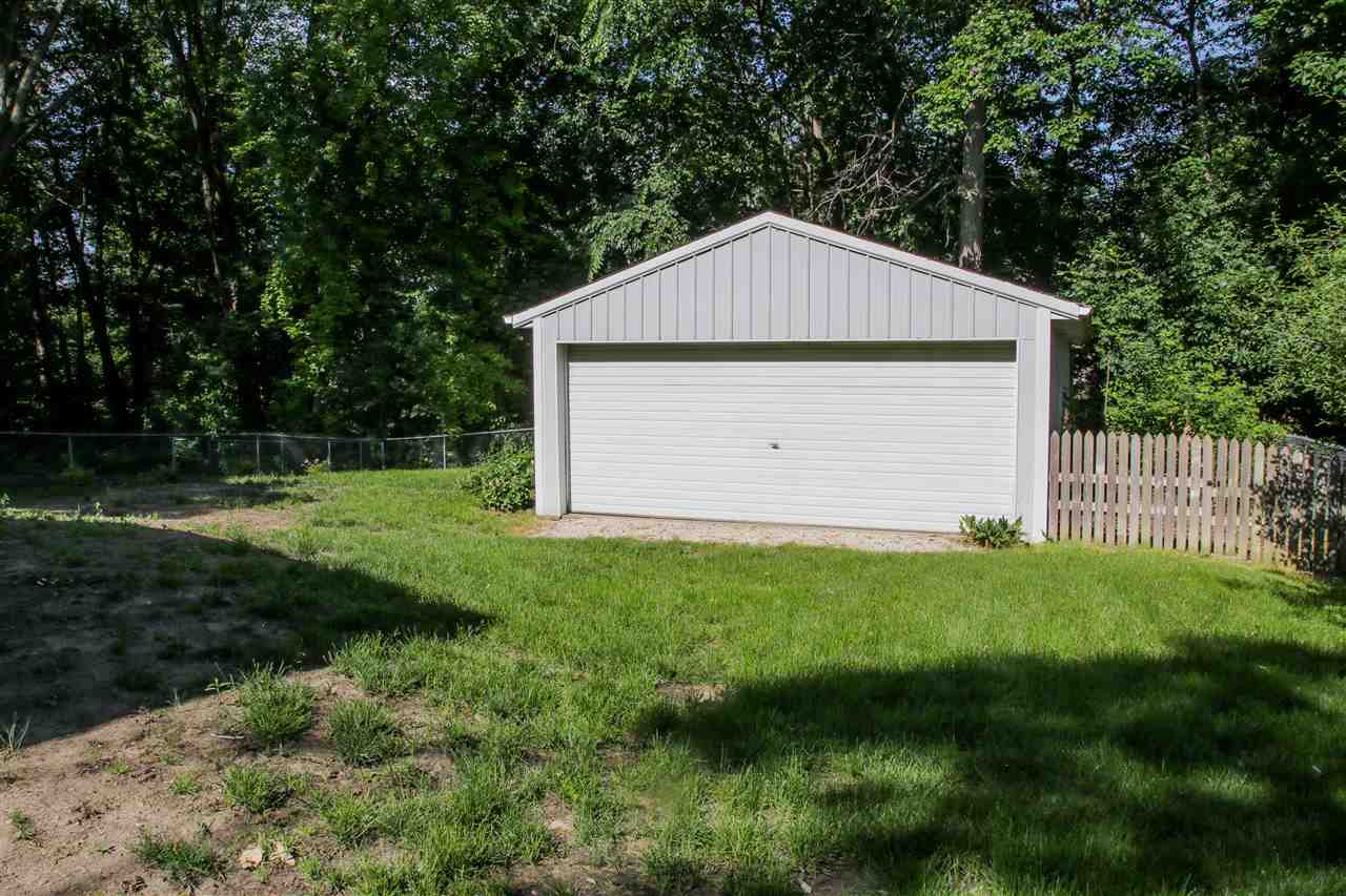 1078 South Gale Road Davison, MI 48423 - Photo 29 of 33 40 x 20 Pole Barn
