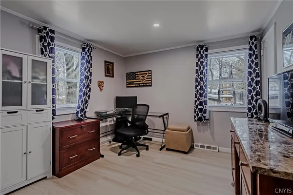 $219,900 | 115 Riverview Parkway South, Rome, NY 13440