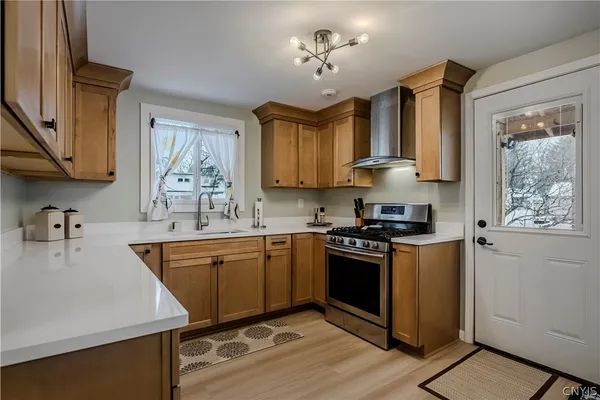 $219,900 | 115 Riverview Parkway South, Rome, NY 13440