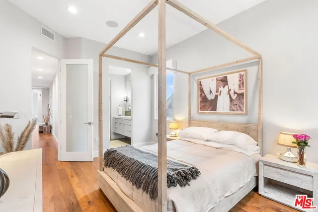 $4,000,000 | 22065 Pacific Coast Highway, Unit 1, Malibu, CA 90265