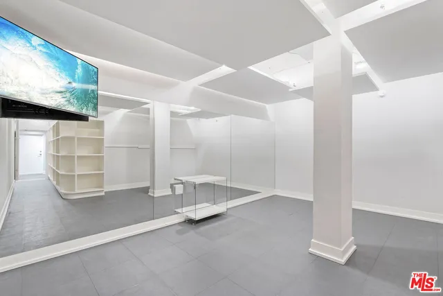 $4,000,000 | 22065 Pacific Coast Highway, Unit 1, Malibu, CA 90265