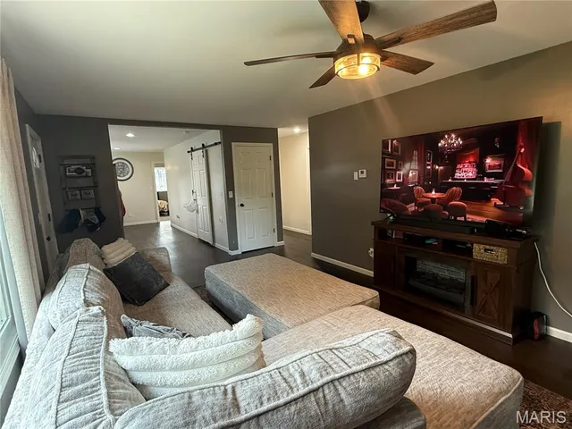 $299,900 | 19511 County Road 5-606R, Lebanon, MO 65536