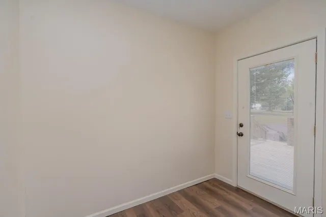 $299,900 | 19511 County Road 5-606R, Lebanon, MO 65536