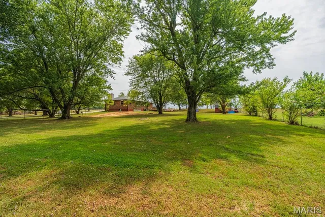 $299,900 | 19511 County Road 5-606R, Lebanon, MO 65536