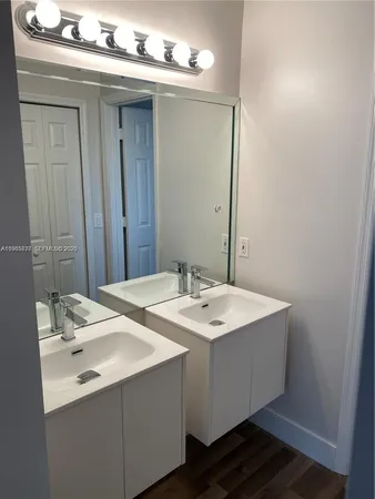 $2,950 | 14117 North Forest Oak Circle, Davie, FL 33325