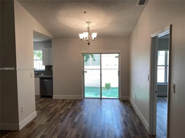 $2,950 | 14117 North Forest Oak Circle, Davie, FL 33325