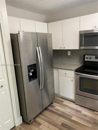 $2,950 | 14117 North Forest Oak Circle, Davie, FL 33325