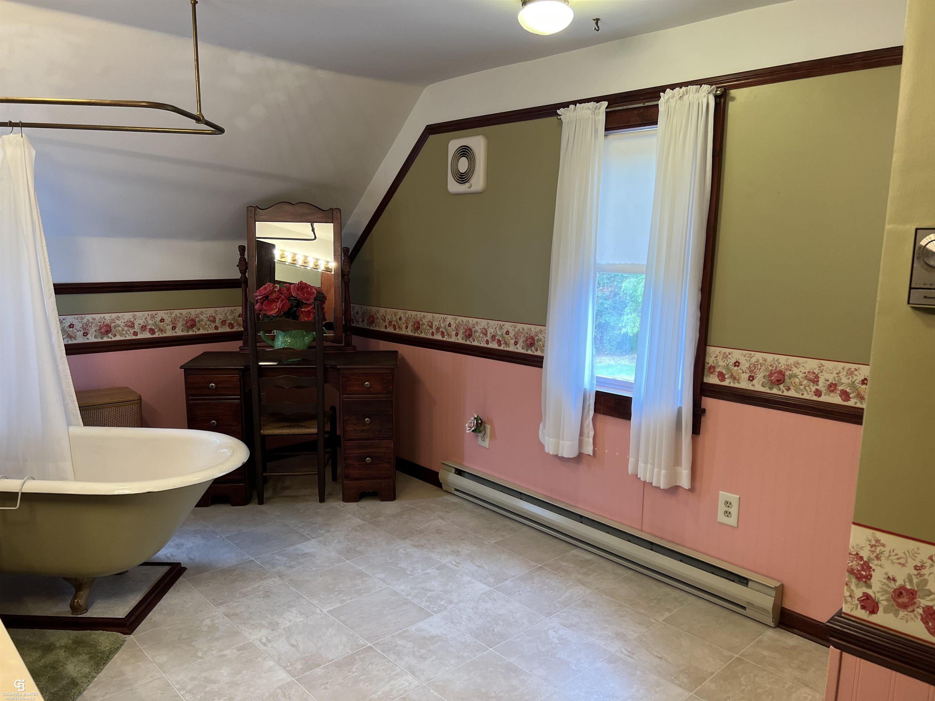 8902 Imlay City Road Avoca, MI 48006 - Photo 67 of 71 50091460-68.JPG