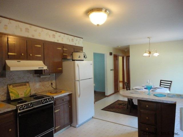 512 Stanek Road Rotterdam, NY 12306 - Photo 8 of 22 Photo 8
