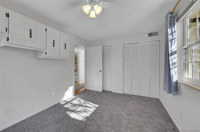 a view of empty room with window