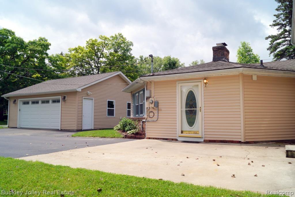 10356 Kress Road Pinckney, MI 48169 - Photo 25 of 29 2 Car Detached Garage
