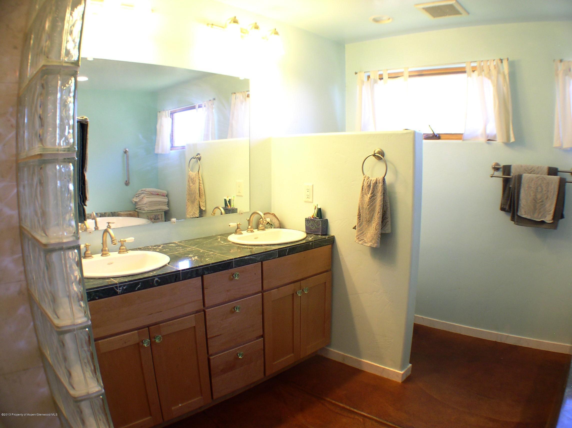 262 Midland Point Road Carbondale, CO 81623 - Photo 13 of 20 P1010016