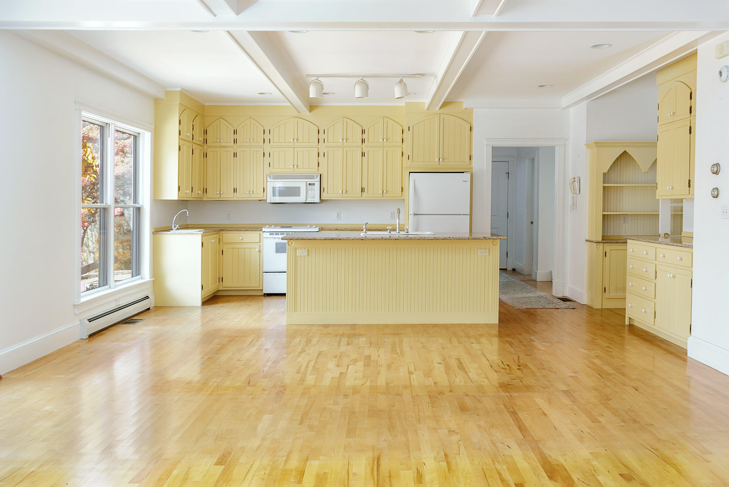 350 Alewive Road Kennebunk, ME 04043 - Photo 18 of 71 Island Kitchen