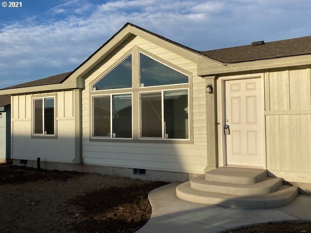 3109 Southwest Terrace Drive Pendleton, OR 97801 - Photo 2 of 6 Gallery Image 2