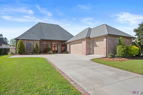 $805,000 | 2631 Tiger Crossing Drive, Baton Rouge, LA 70810