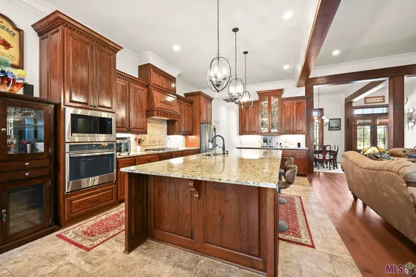 $805,000 | 2631 Tiger Crossing Drive, Baton Rouge, LA 70810