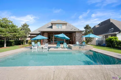 $805,000 | 2631 Tiger Crossing Drive, Baton Rouge, LA 70810