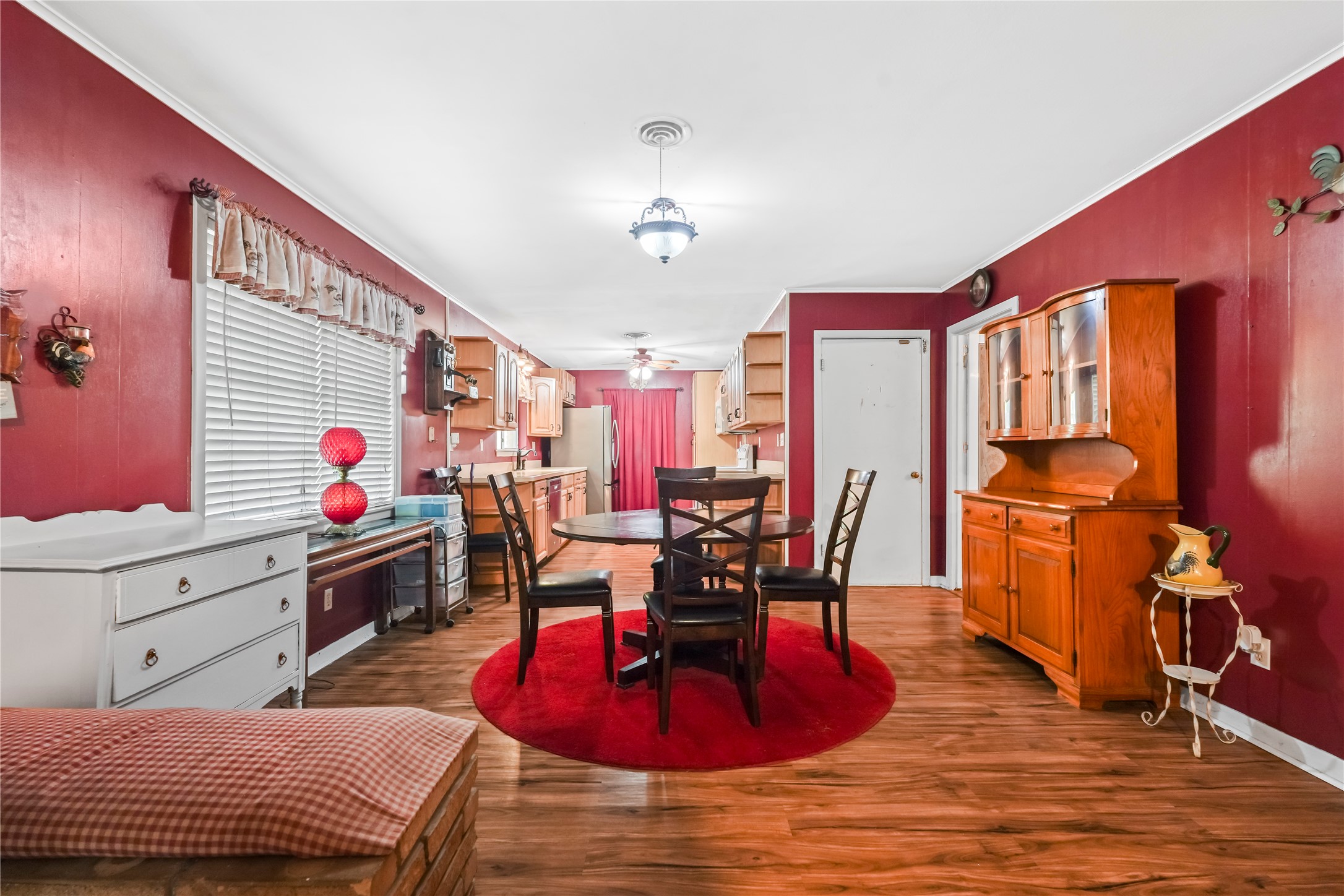 1809 North Roberson Street Conroe, TX 77301 - Photo 4 of 19