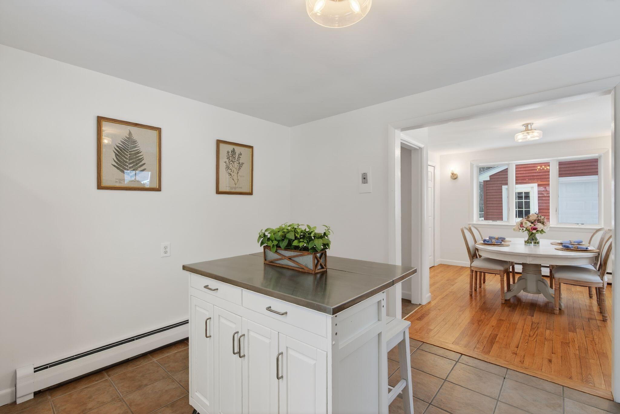 15 Hamlin Road Falmouth, ME 04105 - Photo 9 of 32 15 Hamlin Rd, Falmouth