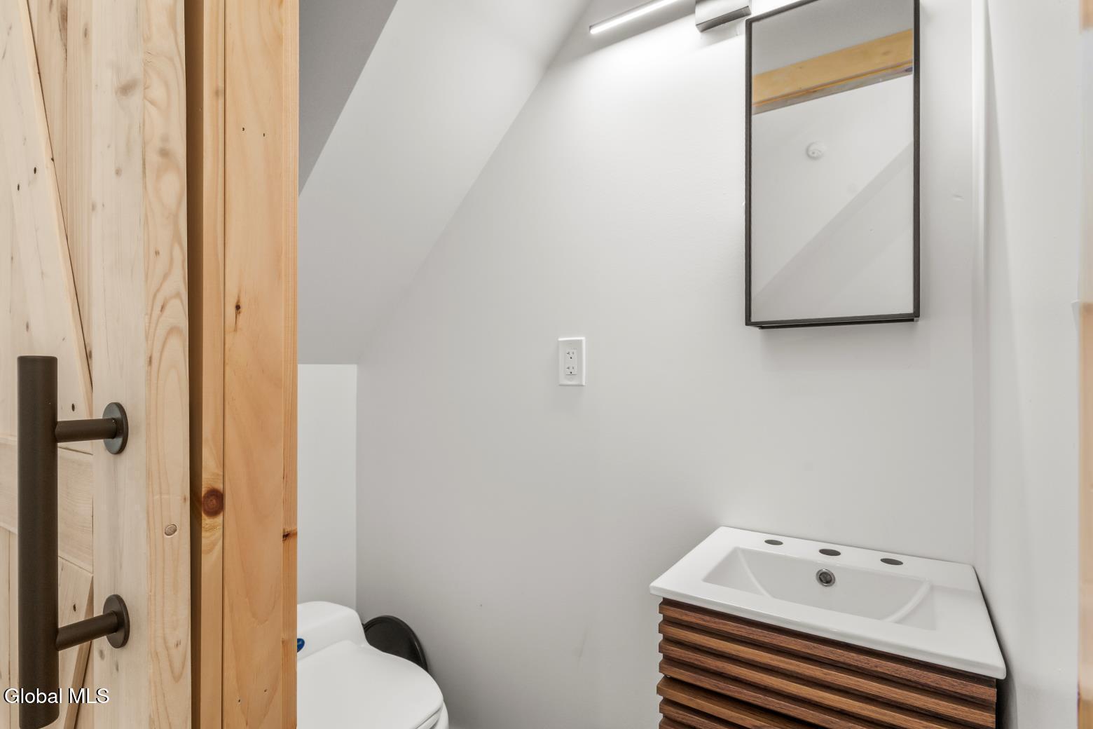 1734 Hoffman Road Schroon, NY 12870 - Photo 34 of 50 af5q46hhkd