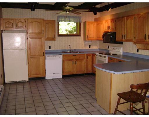 118 Beech Street Augusta, ME 04330 - Photo 3 of 24 Kitchen.