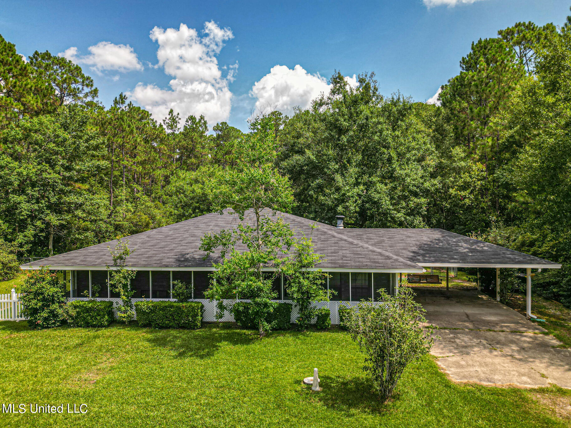 13500 Old Post Road Ocean Springs, MS 39565 - Photo 2 of 21 13500 Post Oak-1000