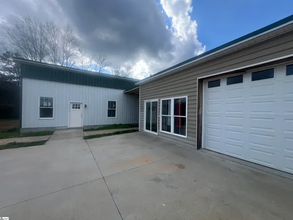 $195,734 | 11416 39th Highway, Cross Hill, SC 29332