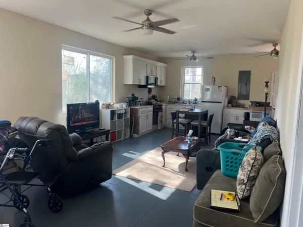 $195,734 | 11416 39th Highway, Cross Hill, SC 29332