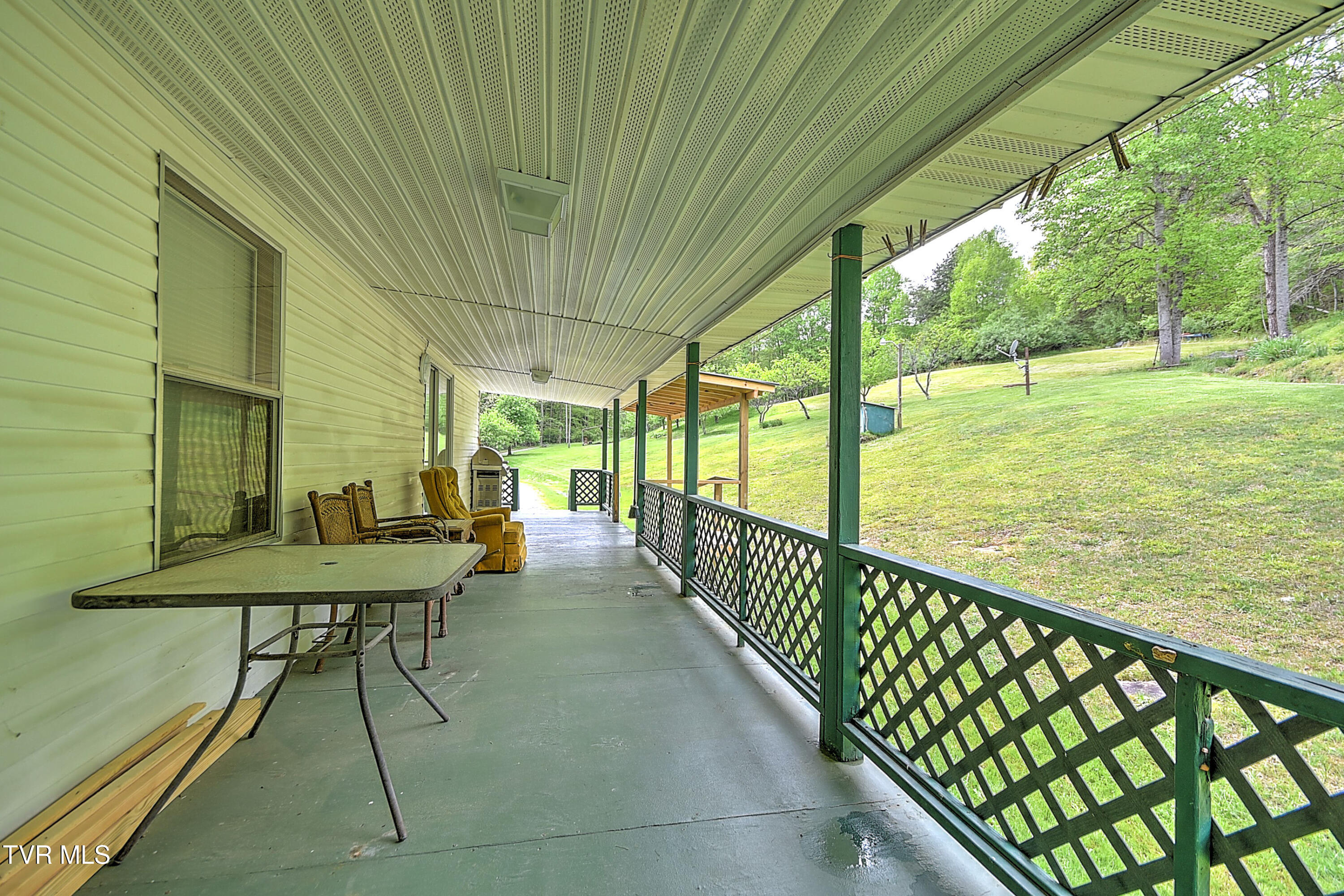 903 Flatwoods Road Coeburn, VA 24230 - Photo 4 of 74 903 Flatwoods JG-5