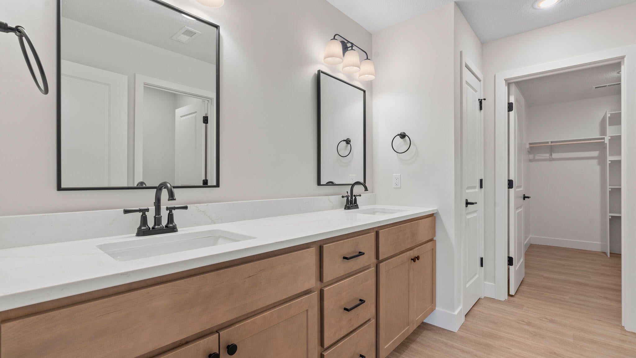 4405 Royal County Road Columbia, MO 65201 - Photo 18 of 36 Gallery Image 18