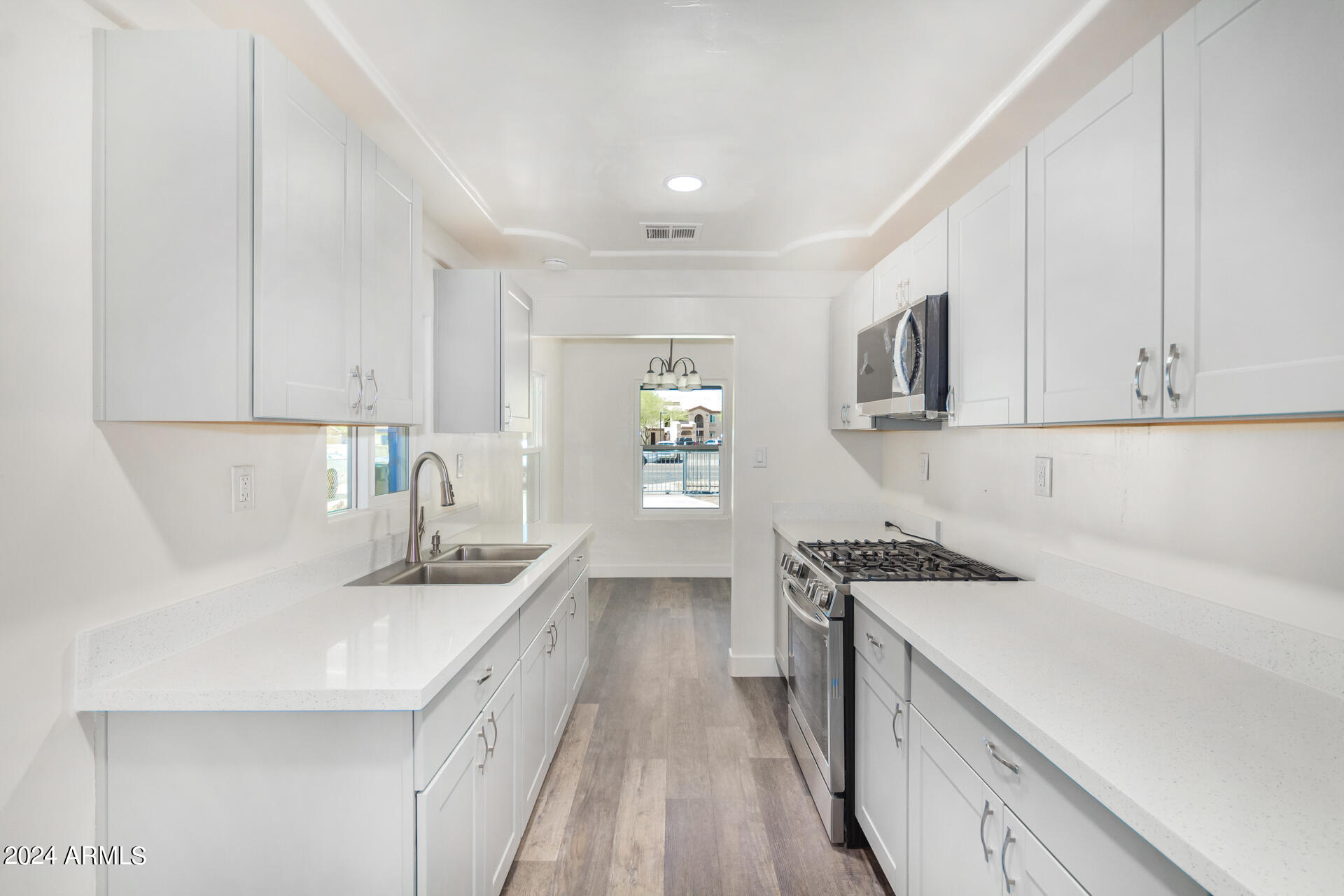 2141 East Broadway Road Phoenix, AZ 85040 - Photo 16 of 37 0016-17 - Broadway