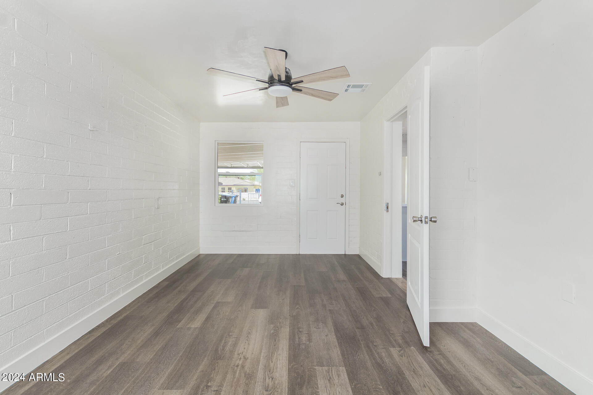 2141 East Broadway Road Phoenix, AZ 85040 - Photo 22 of 37 0022-23 - Broadway
